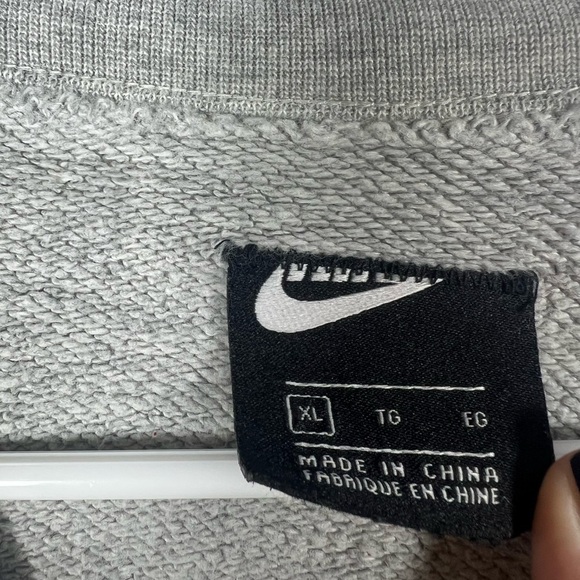 Nike Scribble Graffiti Giraffe Writing Crew Neck XL - Picture 10 of 16